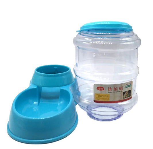 Blue (Ocean) gravity fed food dispenser for your pet. Provides food access for your dog throughout the day.