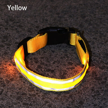 Yellow (Sunshine) LED Luminous Safety pet collar. This reflective collar is perfect for those nighttime walks with your doggie.